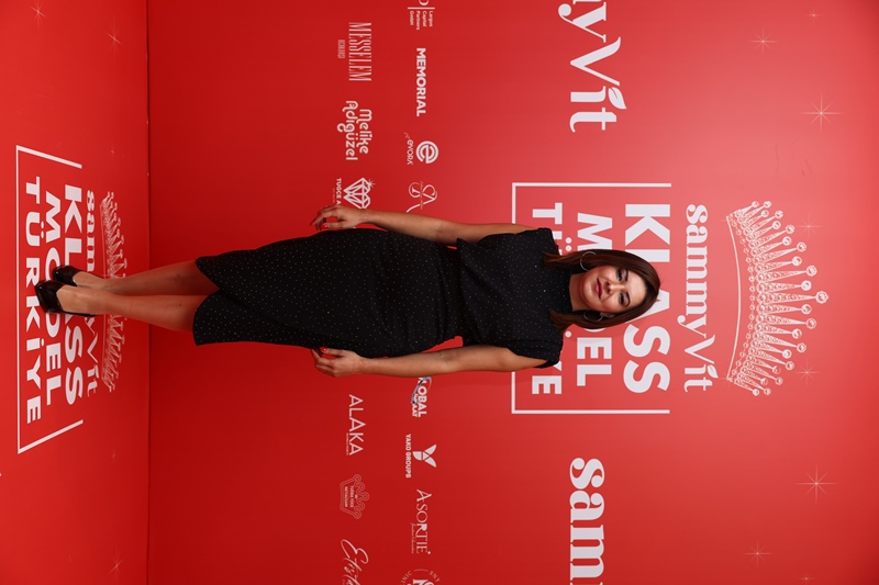 Sammyvit Klass Model Türkiye 2025 :  ��kl�k Ve Zarafet  Gecenin �mzas� Oldu